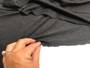 Polyester jersey - sort med stribemønster